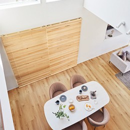 木製ブラックスラット：モダン和風、プライバシー保護